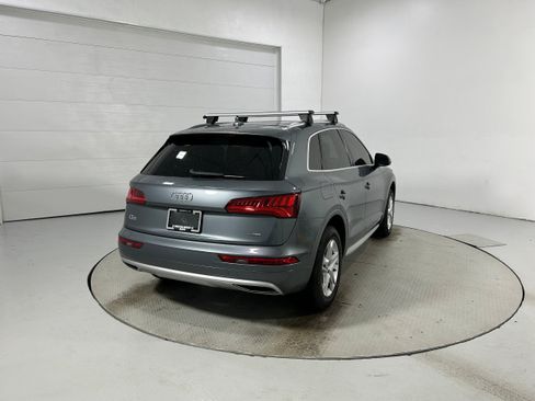 Used 2019 Audi Q5 2.0T Premium w/ Convenience Package AWD/4WD image 37