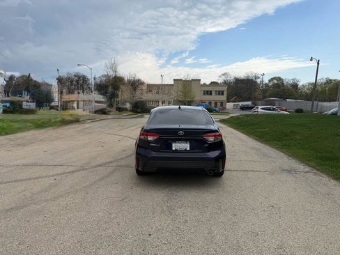 Used 2020 Toyota Corolla SE w/ SE Premium Package image 6