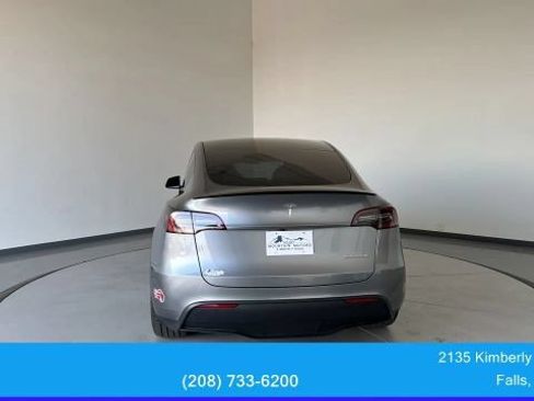Used 2024 Tesla Model Y Performance AWD/4WD image 6