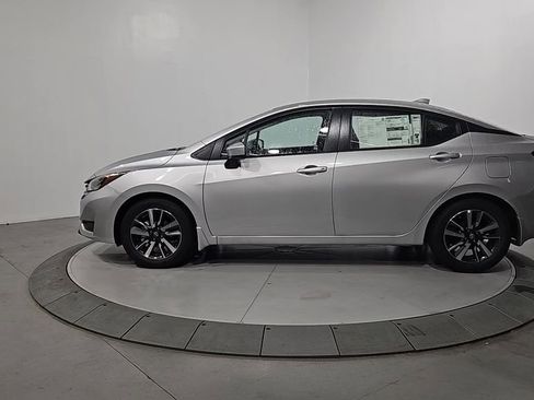 New 2025 Nissan Versa SV w/ Trunk Package FWD image 2