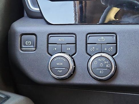 New 2026 GMC Sierra 1500 Elevation image 19