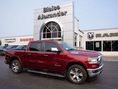 Used 2022 RAM 1500 Laramie AWD/4WD image 1