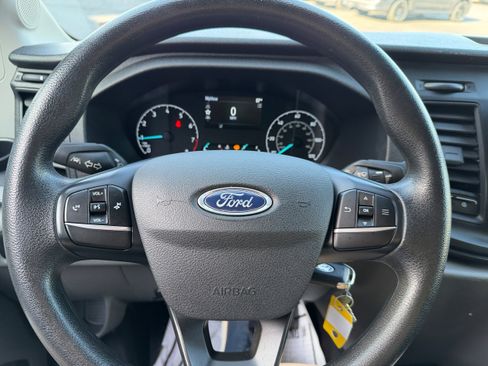 Used 2022 Ford Transit 350 DRW RWD image 13