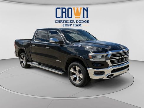 Used 2022 RAM 1500 Laramie AWD/4WD image 1