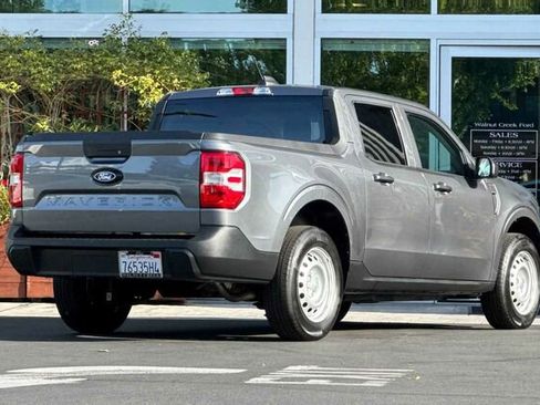Certified 2025 Ford Maverick XL FWD image 4