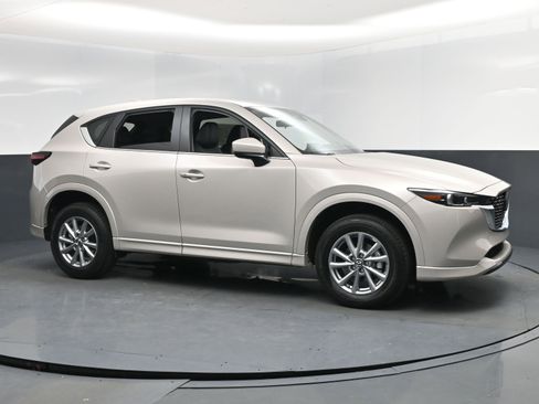New 2025 MAZDA CX-5 AWD 2.5 S w/ Select Package image 2