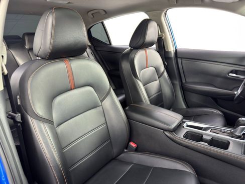 Used 2023 Nissan Sentra SR w/ SR Premium Package image 33