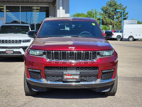 Used 2025 Jeep Grand Cherokee L Limited AWD/4WD image 5