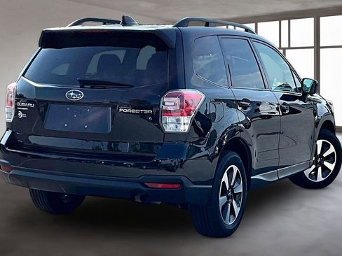 Used 2018 Subaru Forester 2.5i Premium w/ All-Weather Package AWD/4WD image 3