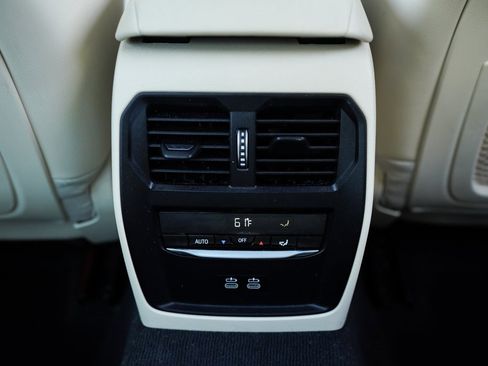 Used 2022 BMW 330i Sedan image 38