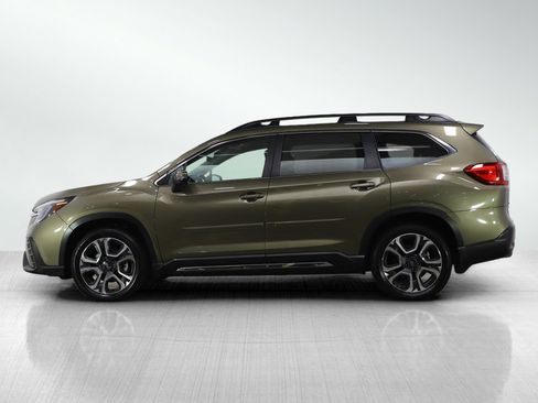 Used 2023 Subaru Ascent Limited image 2