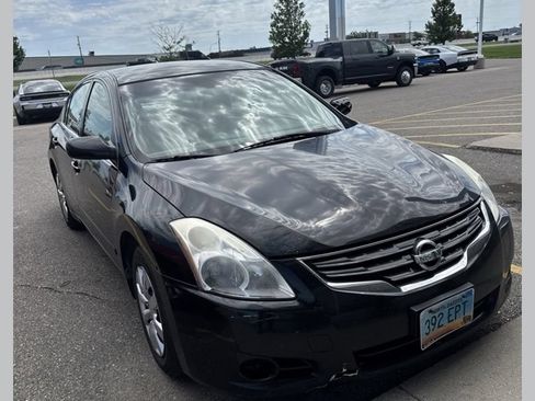 Used 2012 Nissan Altima 2.5 FWD image 1