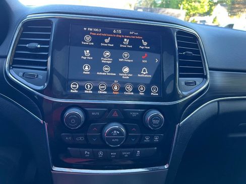 Used 2019 Jeep Grand Cherokee Limited w/ Luxury Group II AWD/4WD image 34