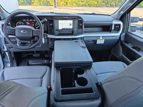 New 2026 Ford F250 XL image 19