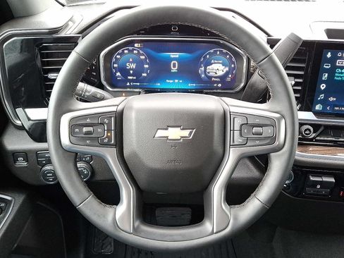 Used 2026 Chevrolet Silverado 1500 LT AWD/4WD image 19