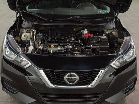 Used 2022 Nissan Versa S FWD image 3
