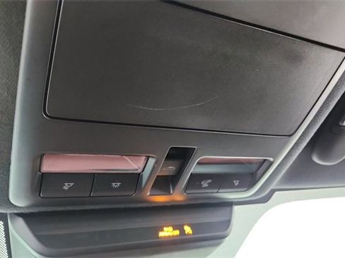 Used 2021 MAZDA MAZDA3 s image 54