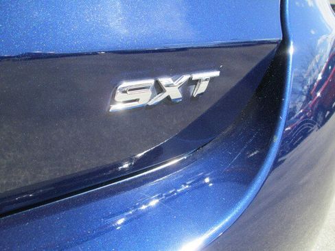 Used 2015 Dodge Dart SXT image 7