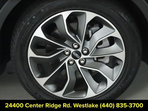 Used 2023 Lincoln Nautilus Reserve AWD/4WD image 10