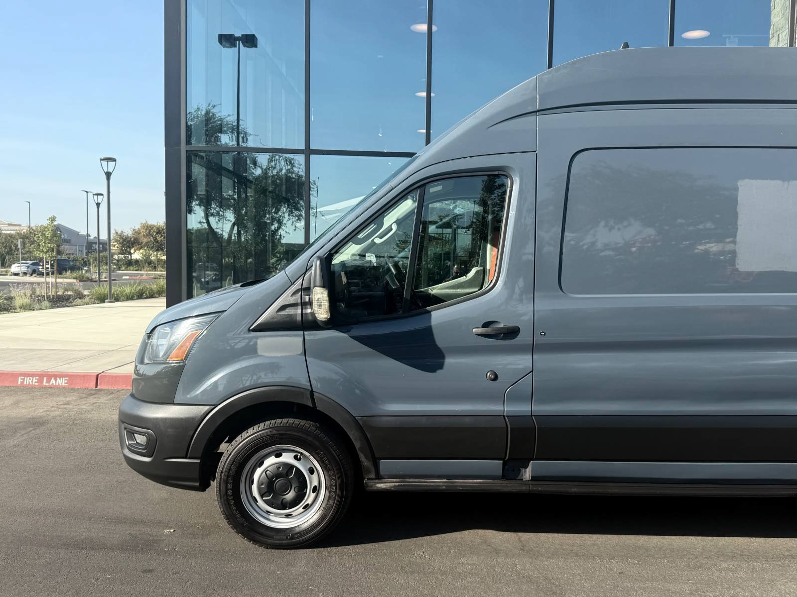 Used 2020 Ford Transit 250 148 High Roof Extended RWD image 10