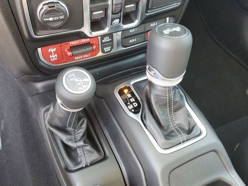 New 2026 Jeep Wrangler Unlimited Rubicon w/ Safety Group image 27