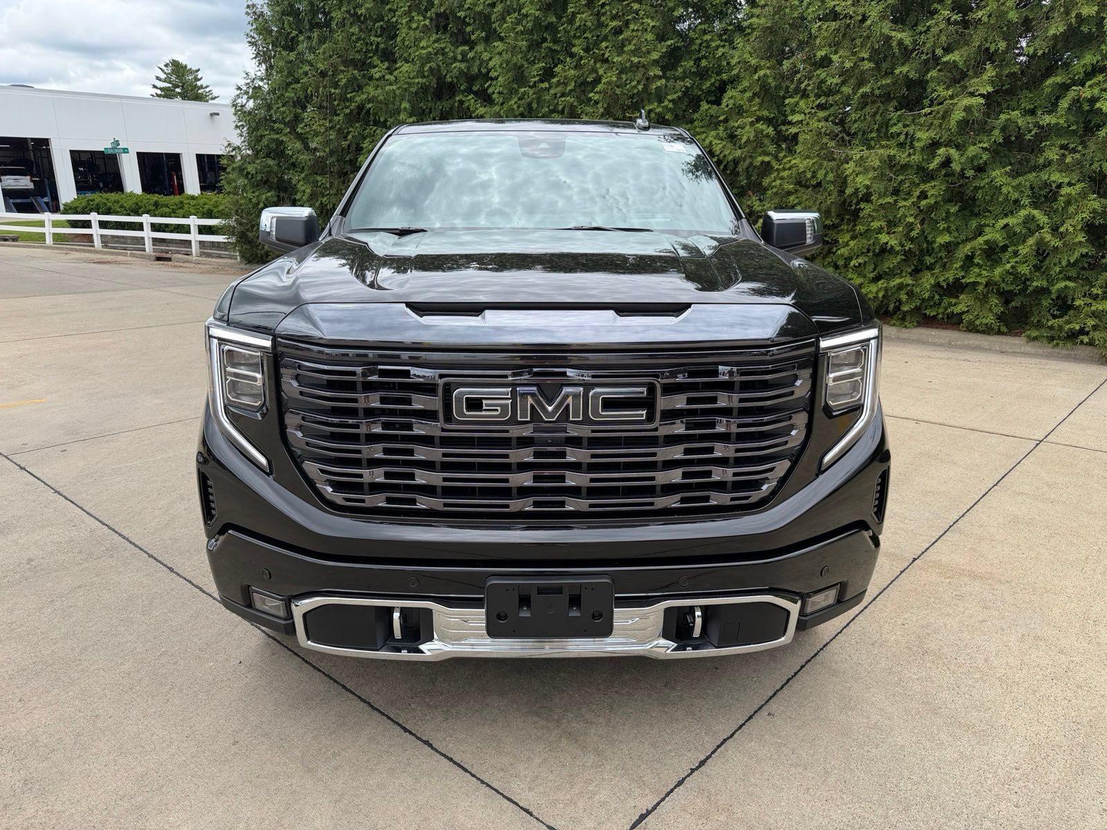 Used 2024 GMC Sierra 1500 Denali Ultimate AWD/4WD image 6