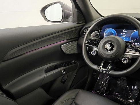Used 2023 Maserati Grecale GT AWD/4WD image 22