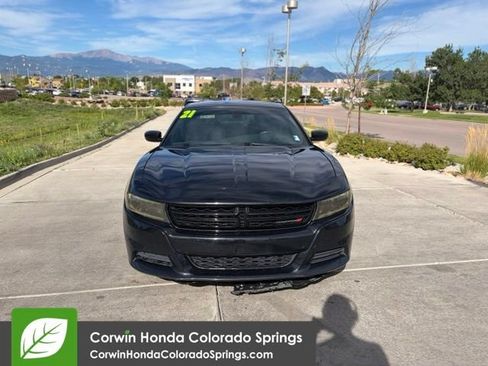 Used 2021 Dodge Charger SXT RWD image 2