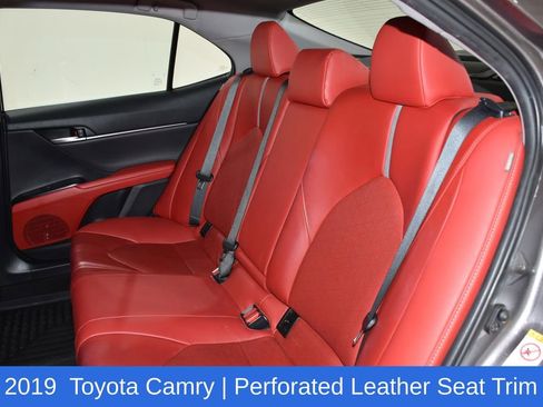 Used 2019 Toyota Camry XSE FWD image 29