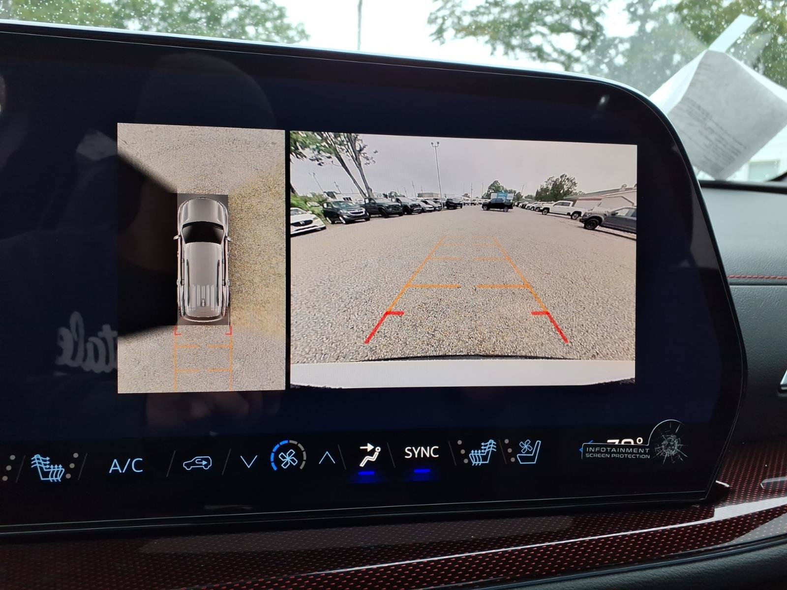 New 2027 Chevrolet Traverse RS FWD image 23
