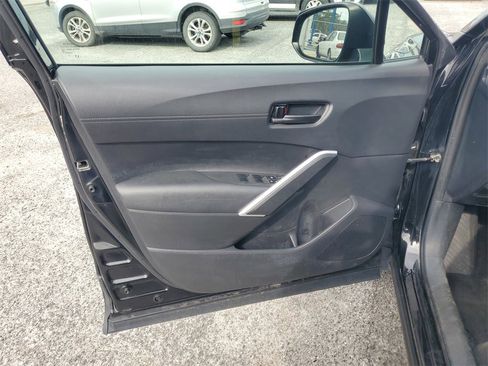 Used 2022 Toyota Corolla Cross LE image 10