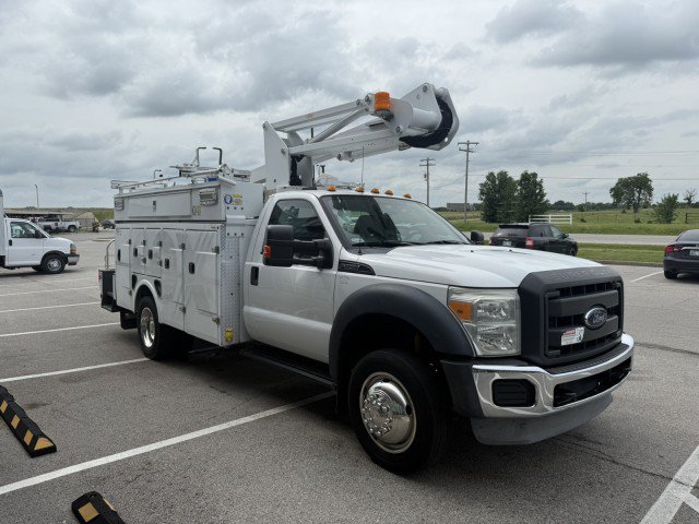 Used 2013 Ford F550 2WD Regular Cab Super Duty w/ Payload Upgrade Pkg image 5
