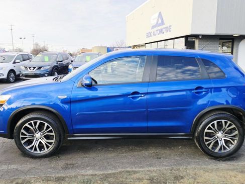 Used 2016 Mitsubishi Outlander Sport SE image 3
