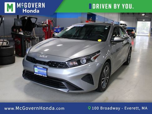 Used 2024 Kia Forte LXS FWD image 1