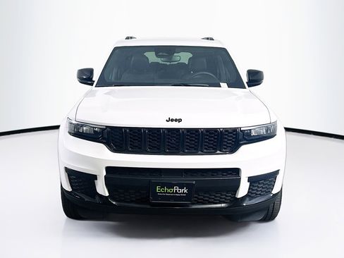 Used 2023 Jeep Grand Cherokee L Laredo AWD/4WD image 2