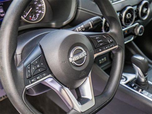 Used 2024 Nissan Sentra SV image 24