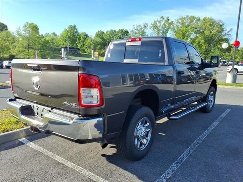 Used 2024 RAM 2500 Tradesman w/ Chrome Appearance Group AWD/4WD image 7