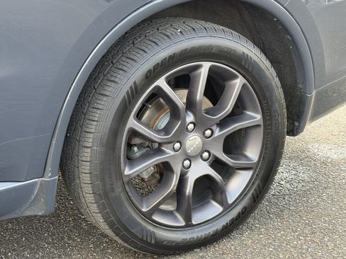 Used 2017 Dodge Durango R/T image 40