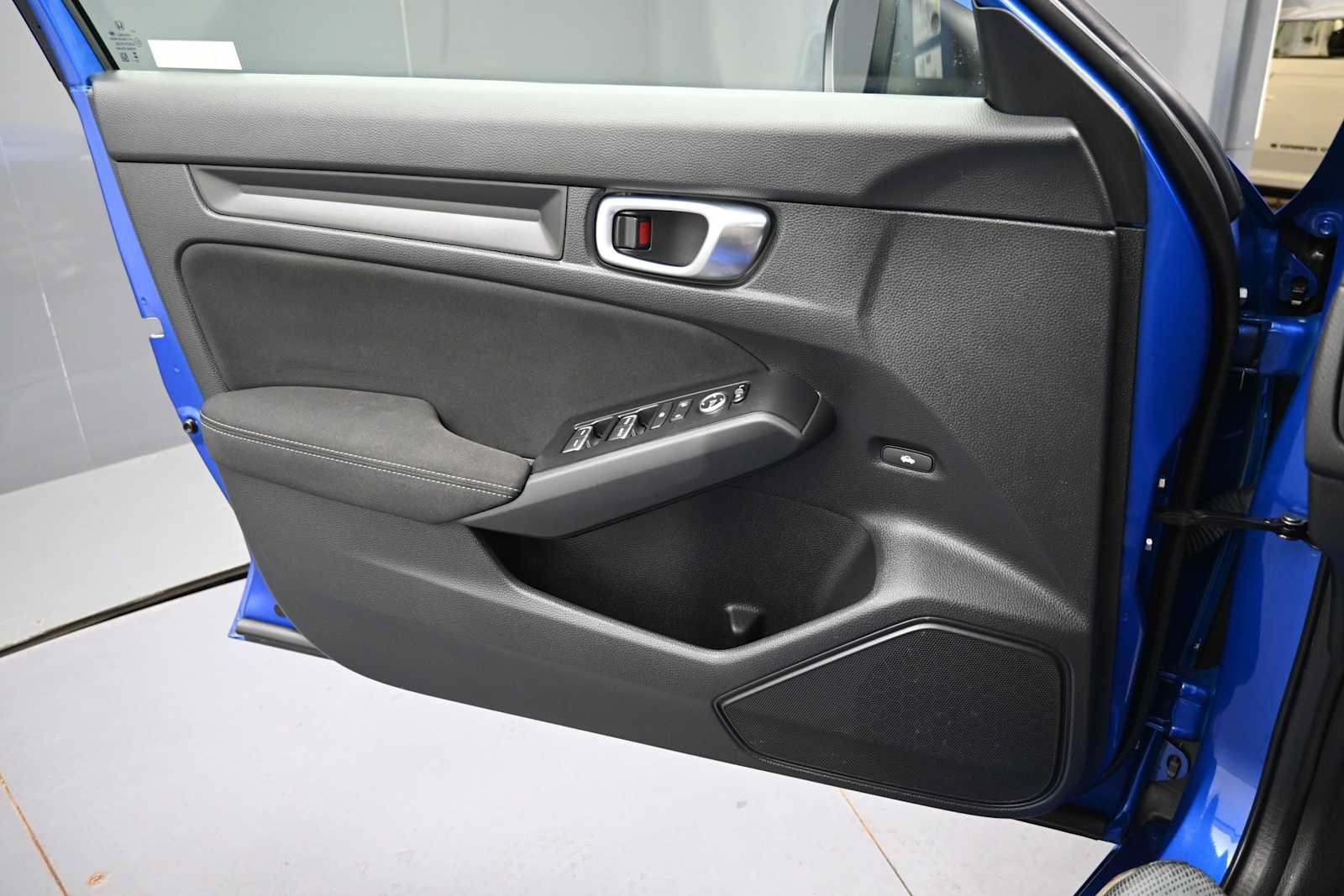 Used 2024 Honda Civic LX image 11