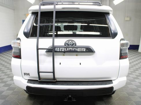 Used 2016 Toyota 4Runner TRD Pro image 30