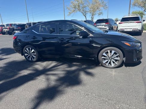 Used 2024 Nissan Sentra SV w/ SV Premium Package image 7