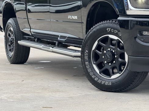 Used 2025 RAM 2500 Laramie AWD/4WD image 14