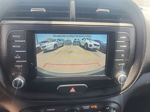 Used 2020 Kia Soul LX FWD image 22