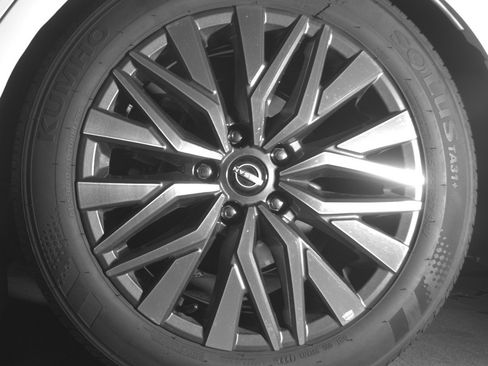 Used 2025 Nissan Altima 2.5 SV image 14