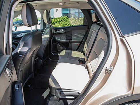 Used 2021 Ford Escape SEL w/ Technology Package AWD/4WD image 16