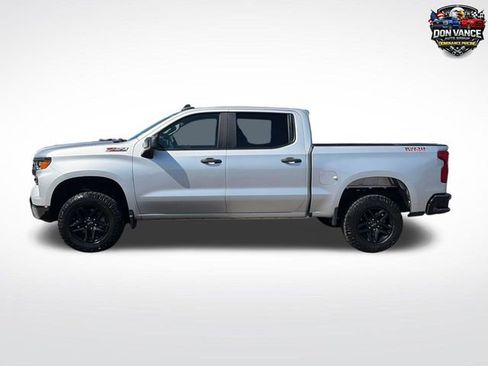 Used 2022 Chevrolet Silverado 1500 Custom Trail Boss AWD/4WD image 3