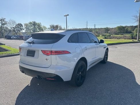 Used 2019 Jaguar F-PACE S image 5