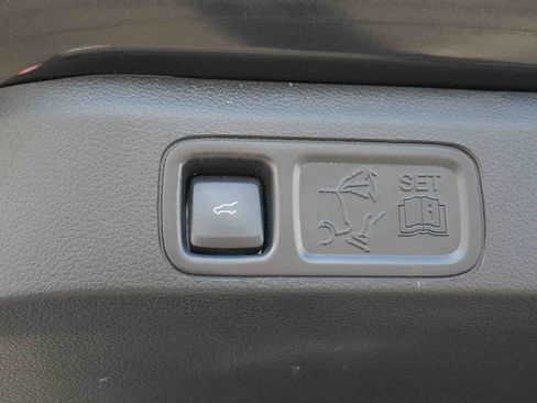 Used 2023 Ford Expedition Max Platinum image 10