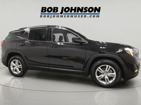 Certified 2019 GMC Terrain SLE w/ Driver Convenience Package AWD/4WD image 1