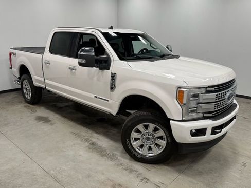 Used 2019 Ford F250 Platinum w/ Platinum Ultimate Package image 41
